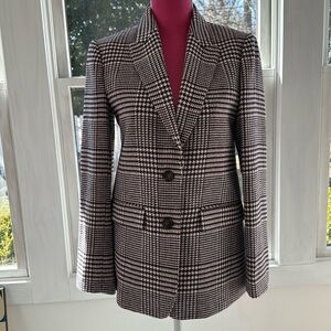 Beautiful Womens J Crew wool blend blazer never worn. Navy burgundy white Size 4